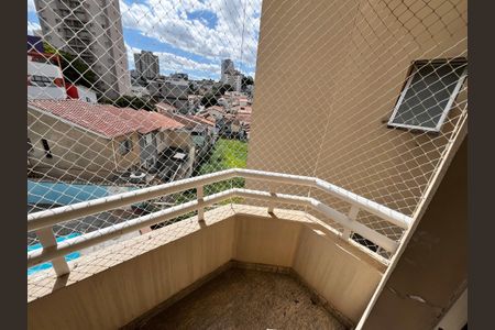 Apartamento à venda com 77m², 3 quartos e 2 vagas Apartamento à venda com 77m², 3 quartos e 2 vagasVaranda da Sala