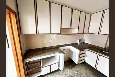 Apartamento à venda com 77m², 3 quartos e 2 vagas Apartamento à venda com 77m², 3 quartos e 2 vagasCozinha