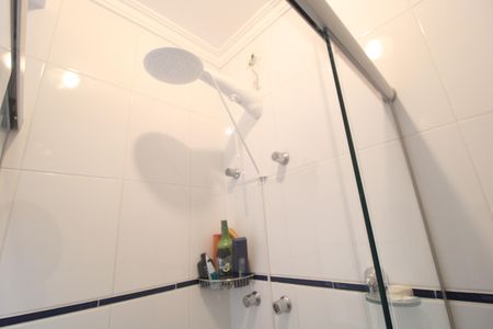 Casa à venda com 116m², 3 quartos e 2 vagasBanheiro comum