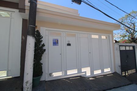 Casa à venda com 116m², 3 quartos e 2 vagasFachada