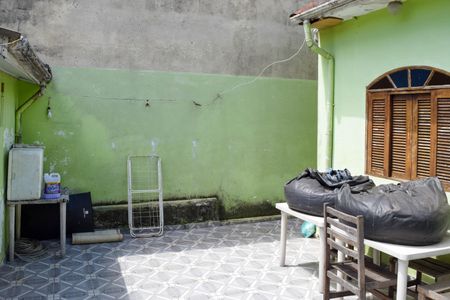 Casa à venda com 300m², 2 quartos e 2 vagasQuintal