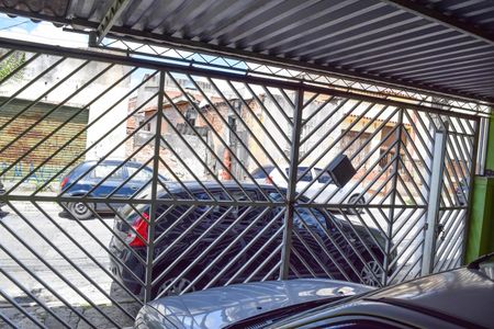 Casa à venda com 300m², 2 quartos e 2 vagasGaragem