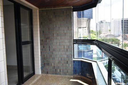 Sacada de apartamento à venda com 3 quartos, 125m² em Vila Clementino, São Paulo
