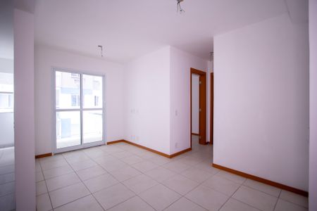 Sala de apartamento para alugar com 2 quartos, 58m² em Colubande, São Gonçalo