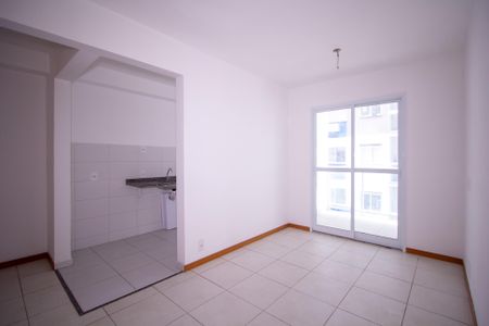Sala de apartamento para alugar com 2 quartos, 58m² em Colubande, São Gonçalo