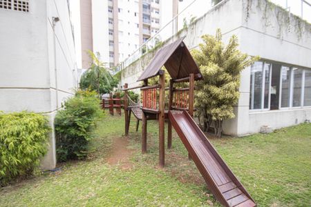 Apartamento à venda com 65m², 3 quartos e 1 vagaÁrea comum - Playground
