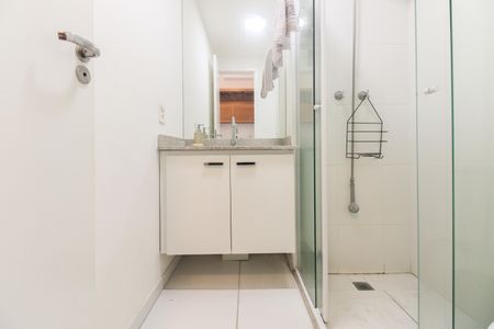 Banheiro  de apartamento para alugar com 1 quarto, 28m² em Tatuapé, São Paulo