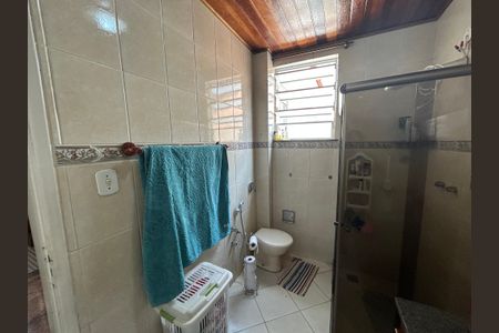 Casa à venda com 145m², 4 quartos e 1 vagaBanheiro 1