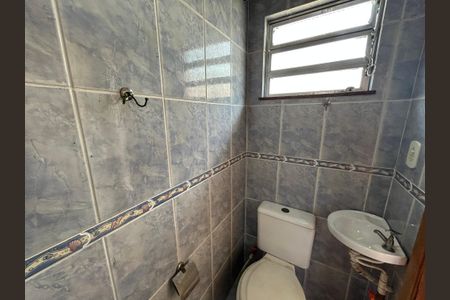 Casa à venda com 145m², 4 quartos e 1 vagaBanheiro 4