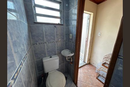 Casa à venda com 145m², 4 quartos e 1 vagaBanheiro 4