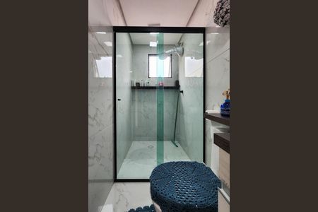 Apartamento à venda com 55m², 2 quartos e 1 vaga Apartamento à venda com 55m², 2 quartos e 1 vagaBanheiro