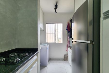 Apartamento à venda com 55m², 2 quartos e 1 vaga Apartamento à venda com 55m², 2 quartos e 1 vagaBanheiro
