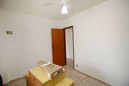 Quarto 1 de apartamento para alugar com 2 quartos, 55m² em Olaria, Rio de Janeiro