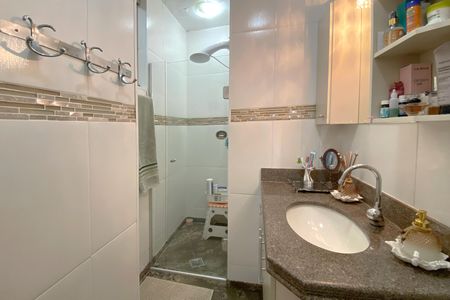 Apartamento à venda com 80m², 2 quartos e sem vagaBanheiro