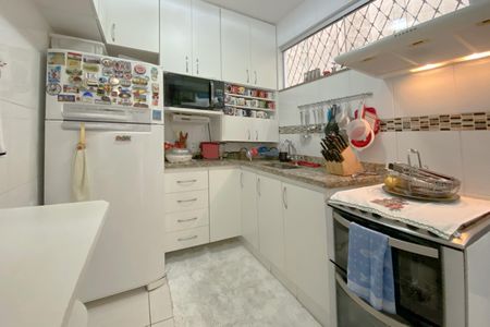 Apartamento à venda com 80m², 2 quartos e sem vagaCozinha