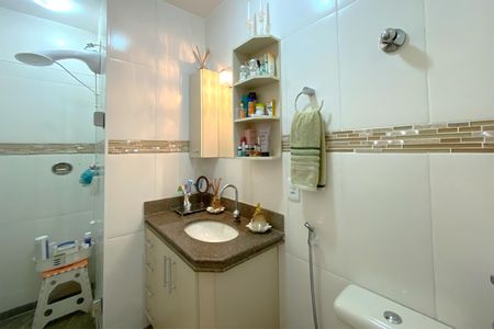 Apartamento à venda com 80m², 2 quartos e sem vagaBanheiro