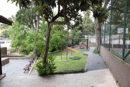 Apartamento à venda com 72m², 3 quartos e 1 vaga Apartamento à venda com 72m², 3 quartos e 1 vagaÁrea comum