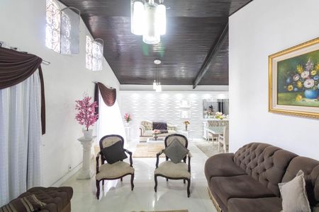 Sala de casa para alugar com 3 quartos, 238m² em Campo Grande, Rio de Janeiro