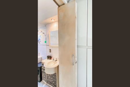 Apartamento à venda com 60m², 2 quartos e 1 vagaBanheiro 