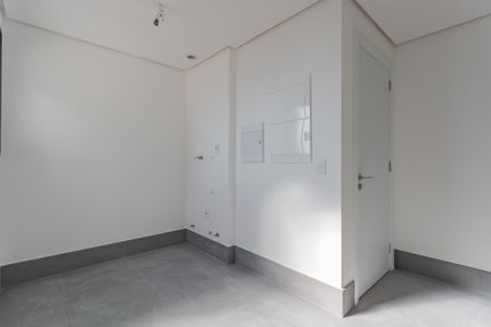 Apartamento à venda com 308m², 3 quartos e 3 vagas Apartamento à venda com 308m², 3 quartos e 3 vagasÁrea de Serviço