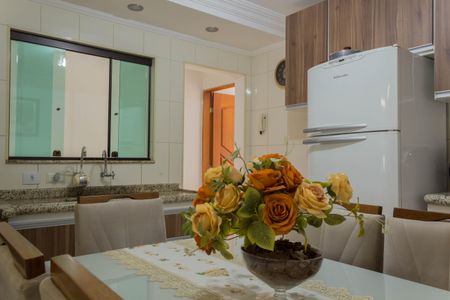 Casa à venda com 150m², 2 quartos e 2 vagas Casa à venda com 150m², 2 quartos e 2 vagasCozinha