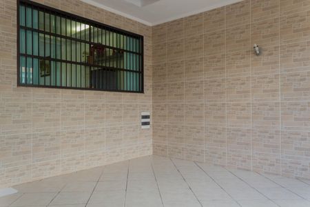 Casa à venda com 150m², 2 quartos e 2 vagas Casa à venda com 150m², 2 quartos e 2 vagasGaragem