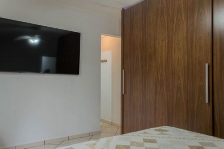 Casa à venda com 150m², 2 quartos e 2 vagas Casa à venda com 150m², 2 quartos e 2 vagasSuíte 1