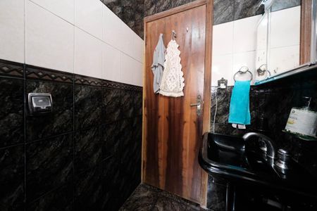 Casa à venda com 85m², 2 quartos e 3 vagasBanheiro