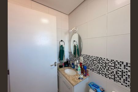 Apartamento à venda com 55m², 2 quartos e 1 vagaBanheiro Social