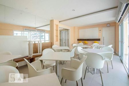 Apartamento à venda com 84m², 2 quartos e 1 vagaÁrea comum