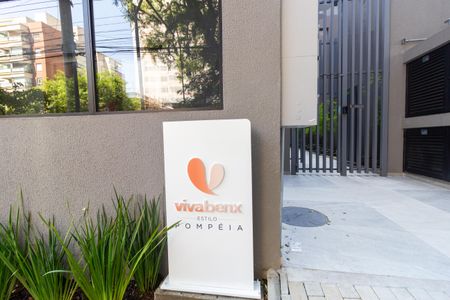 Apartamento à venda com 24m², 1 quarto e sem vaga Apartamento à venda com 24m², 1 quarto e sem vagaFachada e Portaria