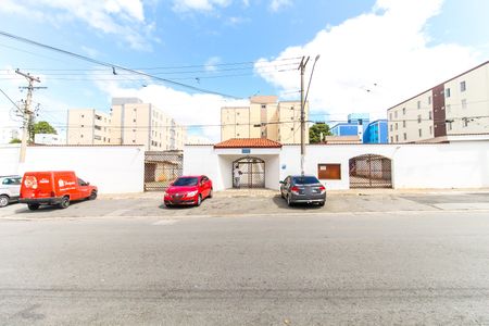 Apartamento para alugar com 60m², 2 quartos e 1 vagaFachada