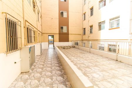 Apartamento para alugar com 60m², 2 quartos e 1 vagaÁrea comum