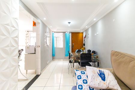 Sala de apartamento para alugar com 2 quartos, 60m² em Itaquera, São Paulo