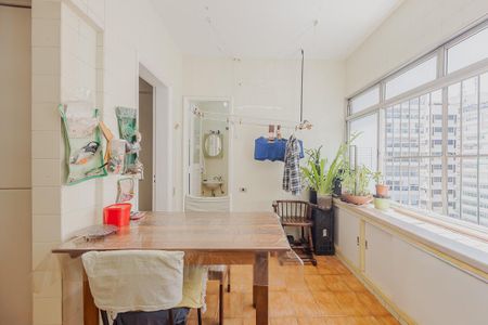 Apartamento para alugar com 150m², 3 quartos e 1 vagaÁrea de Serviço