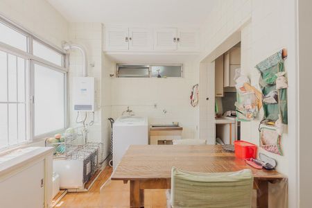 Apartamento para alugar com 150m², 3 quartos e 1 vagaÁrea de Serviço