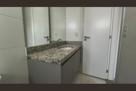 Apartamento para alugar com 280m², 3 quartos e 4 vagasBanheiro da Suíte 1