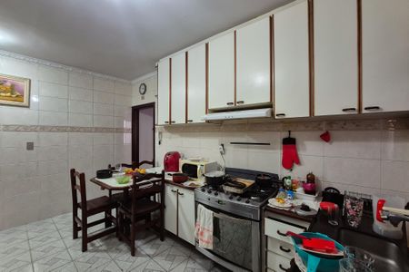 Casa à venda com 374m², 4 quartos e 2 vagascozinha