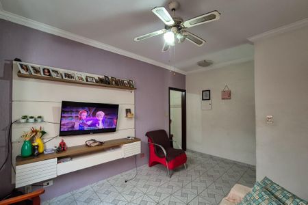 Casa à venda com 374m², 4 quartos e 2 vagasSala