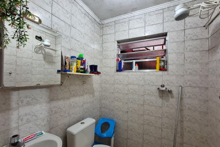 Casa à venda com 374m², 4 quartos e 2 vagasBanheiro Social - casa 2
