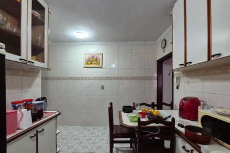 Casa à venda com 374m², 4 quartos e 2 vagascozinha