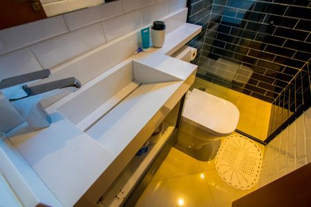 Apartamento à venda com 100m², 2 quartos e 1 vagaBanheiro do quarto 1