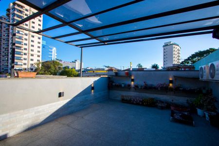 Apartamento à venda com 100m², 2 quartos e 1 vagaÁrea externa