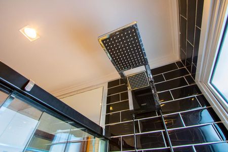 Apartamento à venda com 100m², 2 quartos e 1 vagaBanheiro do quarto 1