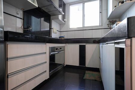 Apartamento à venda com 100m², 2 quartos e 1 vagaCozinha