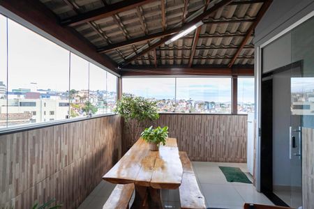 Apartamento à venda com 100m², 2 quartos e 1 vagaCobertura