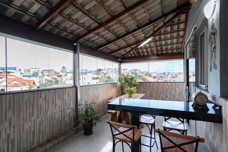 Apartamento à venda com 100m², 2 quartos e 1 vagaCobertura