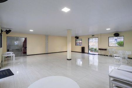 Apartamento à venda com 100m², 2 quartos e 1 vagaÁrea comum - Salão de festas