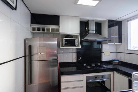 Apartamento à venda com 100m², 2 quartos e 1 vagaCozinha