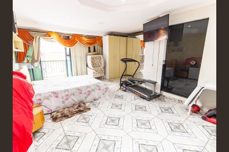 Casa à venda com 240m², 4 quartos e 1 vagaSuíte